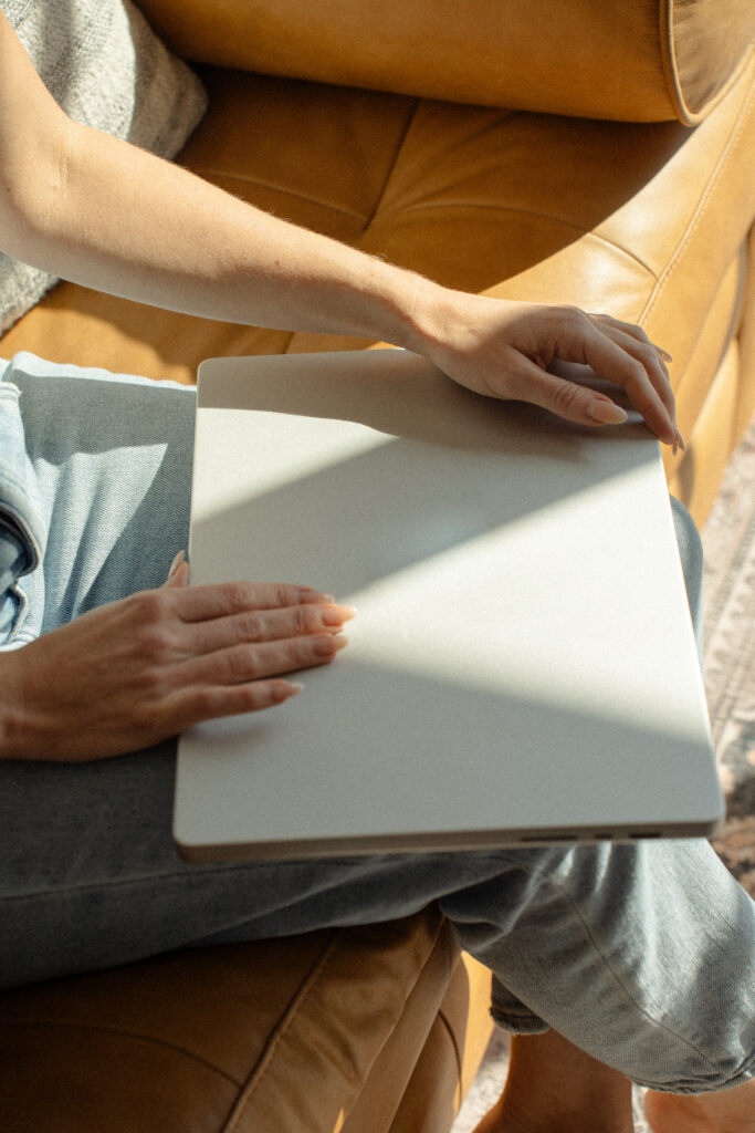 3 things to cut for overwhelmed new bloggers